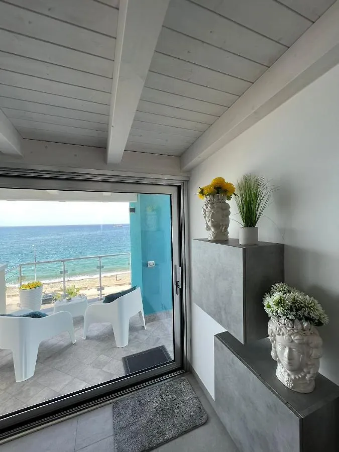 I MORI LUXORY APARTMENTS - Attico mansardato con incantevole vista mare SantʼAgata di Militello Italia