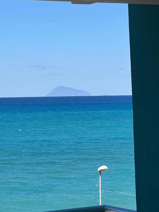 I MORI LUXORY APARTMENTS - Attico mansardato con incantevole vista mare SantʼAgata di Militello