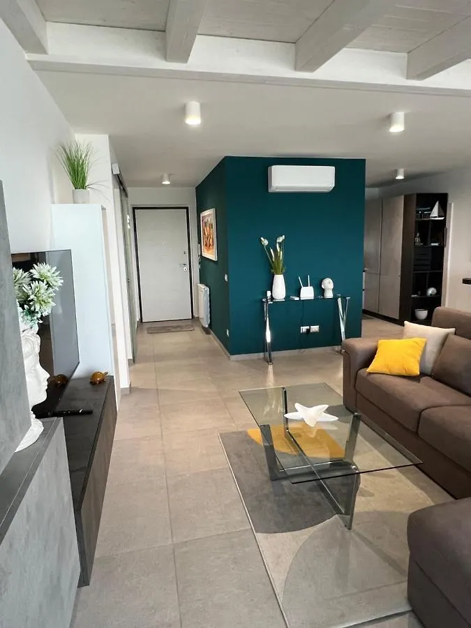 I MORI LUXORY APARTMENTS - Attico mansardato con incantevole vista mare SantʼAgata di Militello Italia